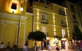 Palazzo Tritone & Abagnale